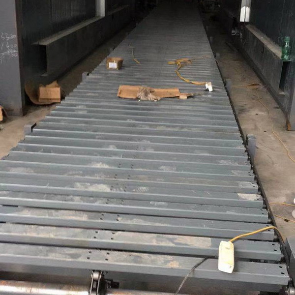 板鏈輸送機